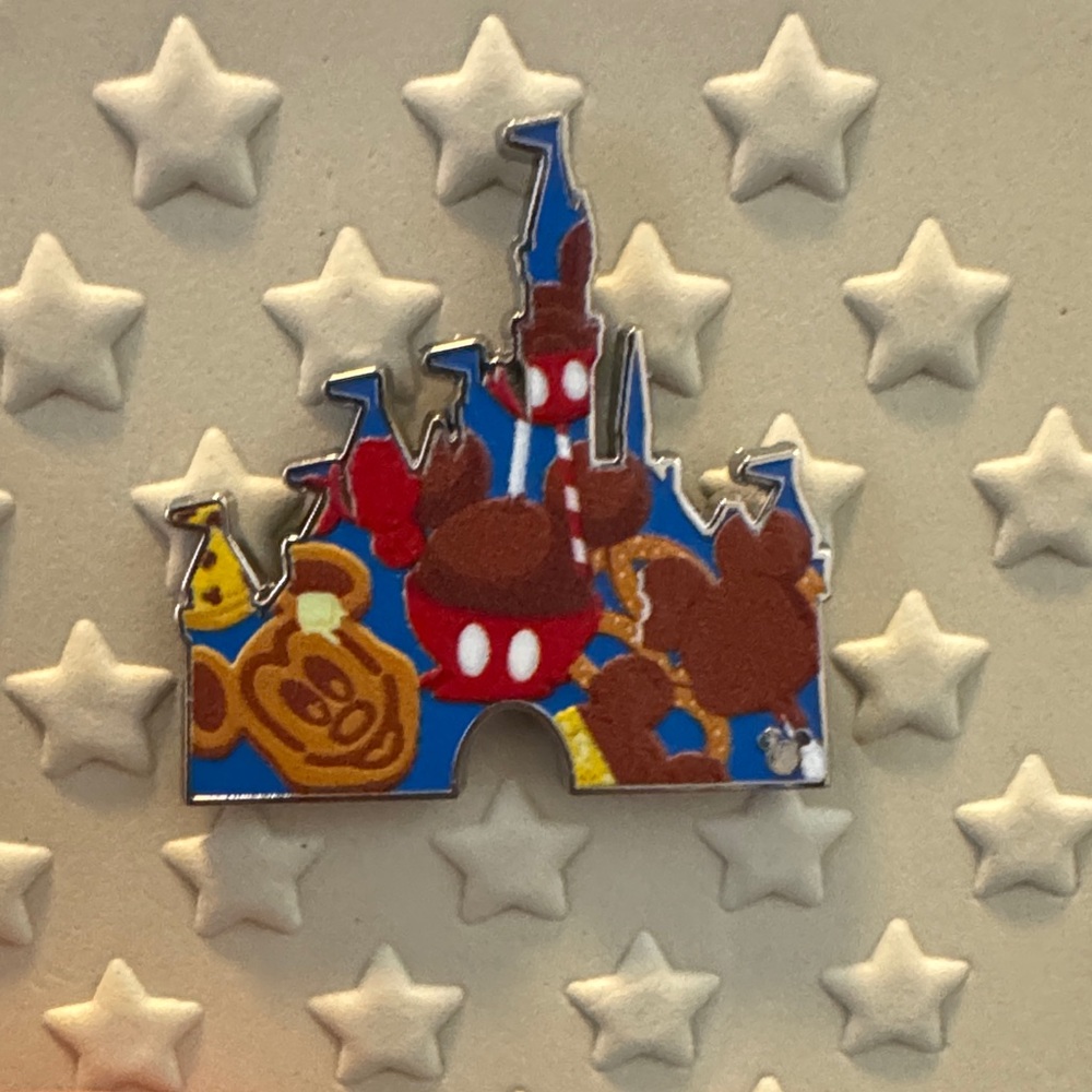 Disneyland wave A 2025 snack Castle Enamel Pin
